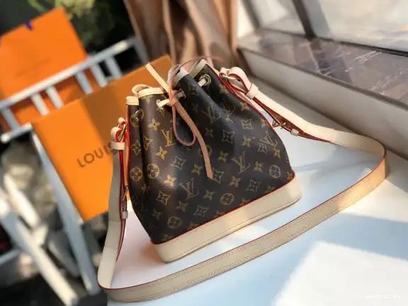 WIS BB NOE LOUIS VUITTON 0603